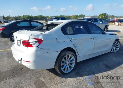 2018 BMW 320I из США, поврежденный, VIN WBA8A9C55JAH12768